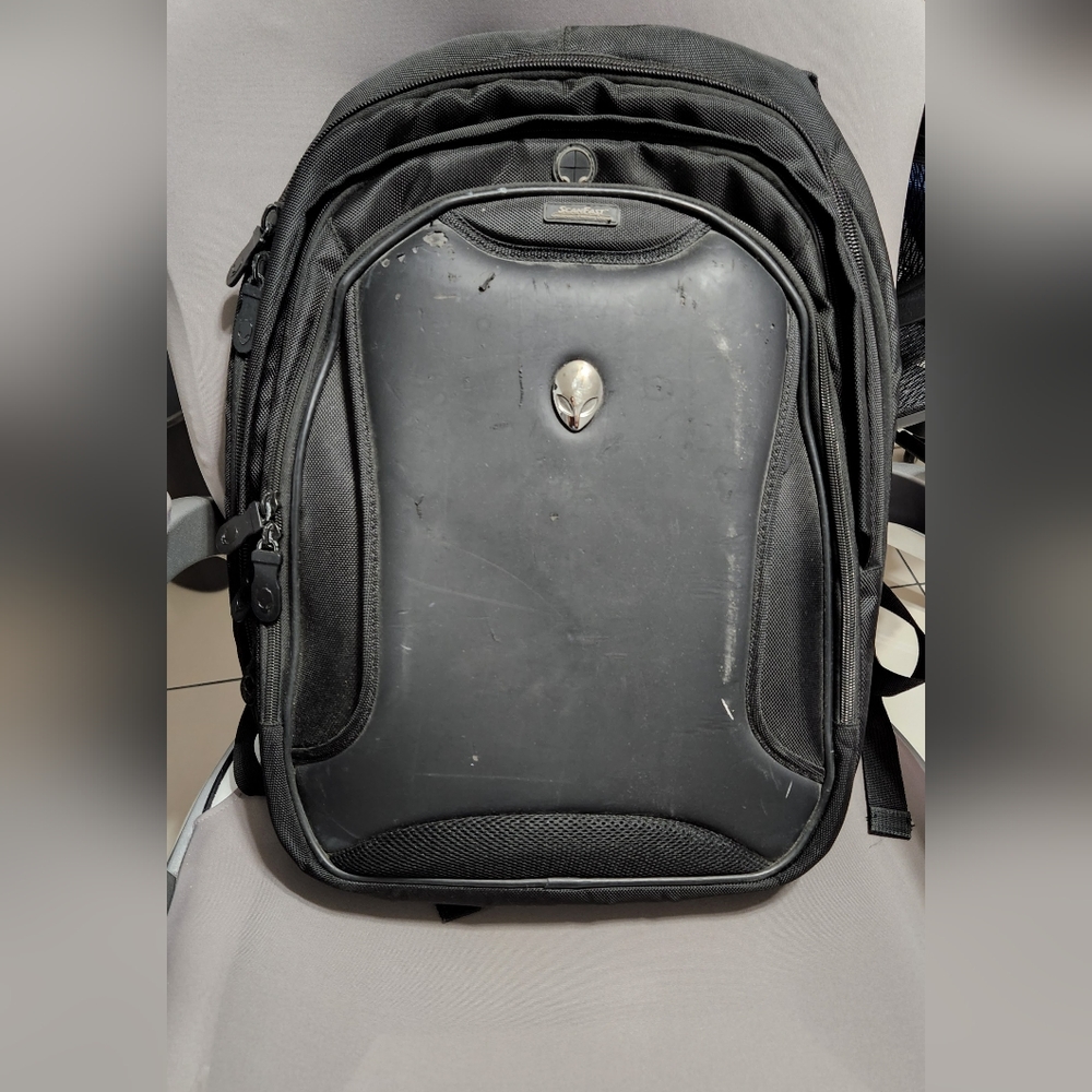 Alienware Backpack for 17" laptop